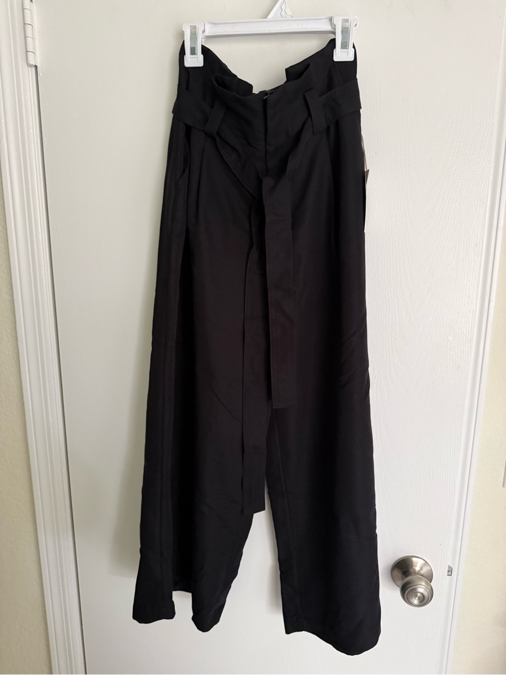 NWT A New Day Paperbag waist capri pants